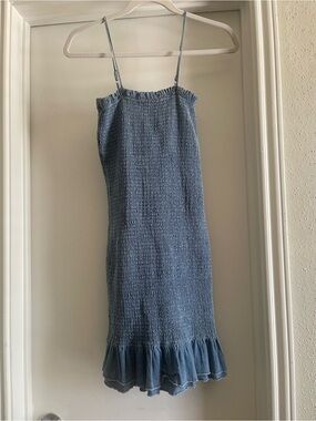 Love Tree Smocked Spaghetti Strap Blue Midi Dress with Ruffled Hem